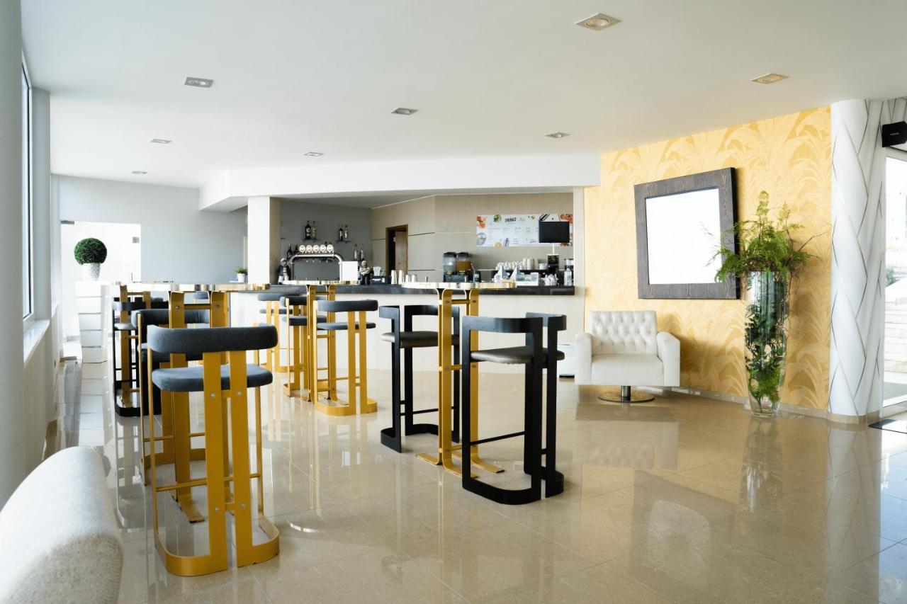 Hotel Cristal Praia Resort & Spa Vieira de Leiria Exterior photo